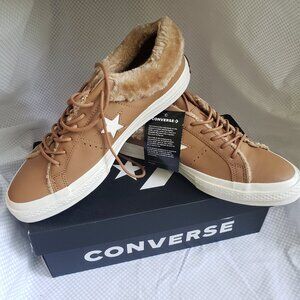 NWT 2021 Low Street Warmer Converse Women's 10.5 Men's 8.5